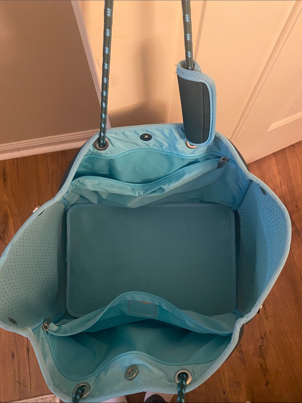 Teal Blue Graphic Tote Bag with Sea Life Print - Picture 2 of 6